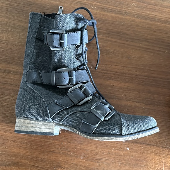 ALDO grey denim boots, size 39/8.  Worn 1x, so like new. - Picture 5 of 8